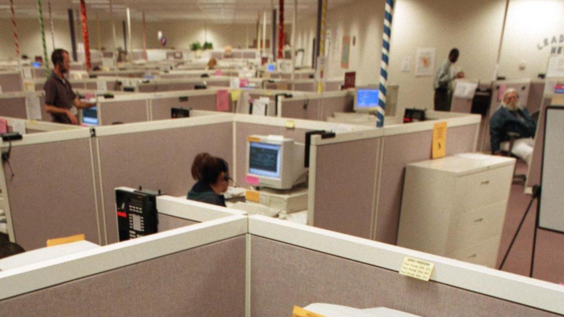 Call-center operator laying off nearly 800 in Tucson